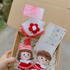 Charming Crochet Flower Set With Adorable Boy-girl Couple