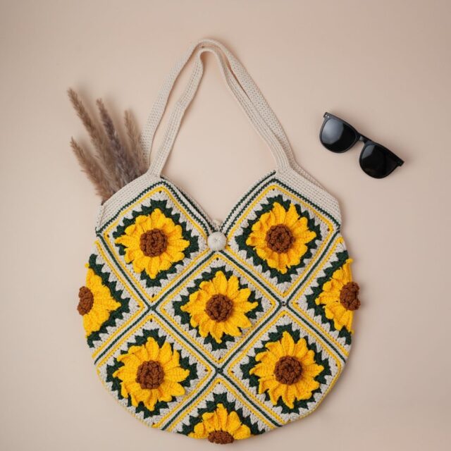 Handmade Sunflower Crochet Shoulder Bag - Image 4