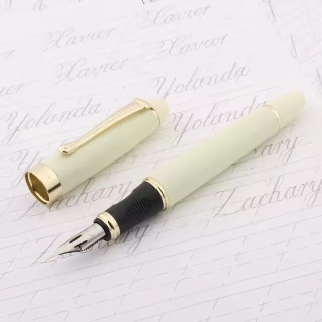 Luxury Calligraphy Fountain Pen – Smooth & Elegant Writing - Image 5