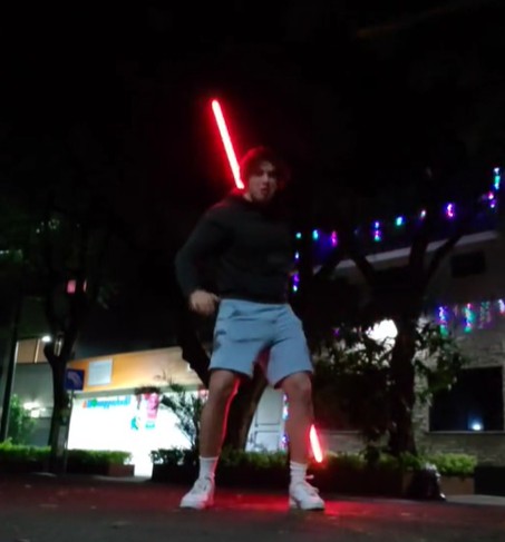 Upgraded Darth Maul Double-Bladed Rgb Lightsaber – 16 Colors photo review