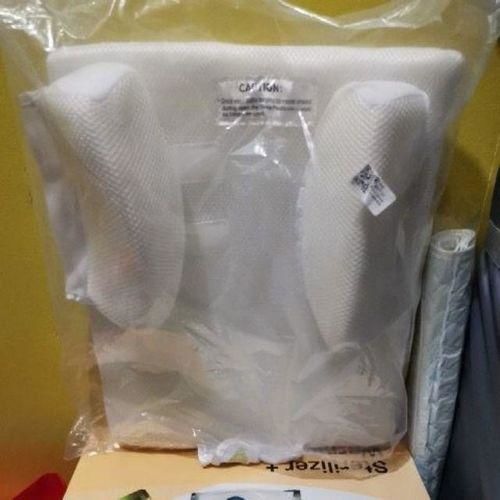 Baby Anti-Roll Sleep Positioning Pillow with Head Elevation (0-4 Months) photo review