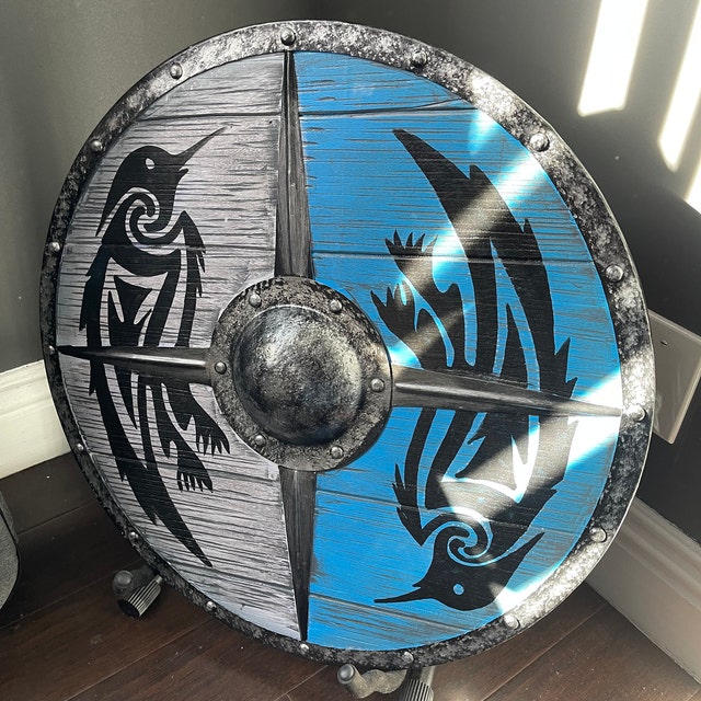 30cm Wooden Viking Battle Shield Wall Decoration Pendant photo review