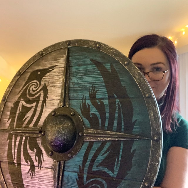 30cm Wooden Viking Battle Shield Wall Decoration Pendant photo review