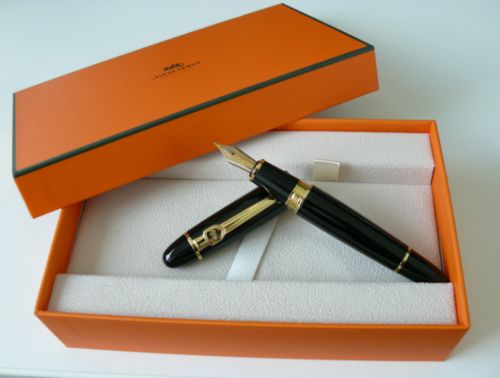 Luxury Calligraphy Fountain Pen – Smooth & Elegant Writing photo review