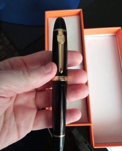 Luxury Calligraphy Fountain Pen – Smooth & Elegant Writing photo review