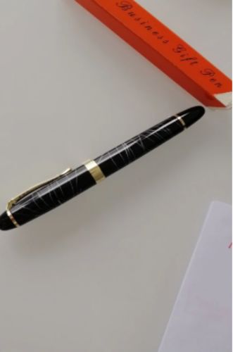 Luxury Calligraphy Fountain Pen – Smooth & Elegant Writing photo review