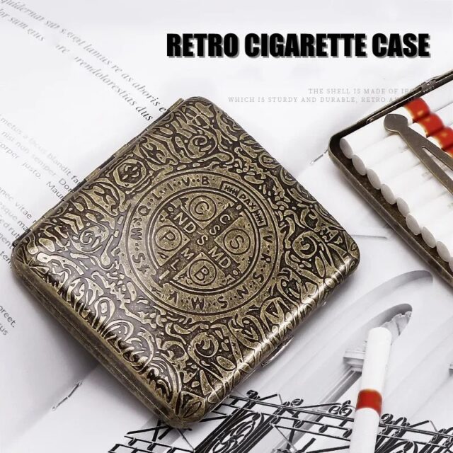 Vintage Metal Cigarette Case - Holds 20 Cigarettes - Image 5