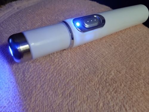 Blue Light Therapy Acne Pen with Scar Repair Cream (15g) photo review