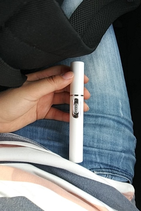 Blue Light Therapy Acne Pen with Scar Repair Cream (15g) photo review