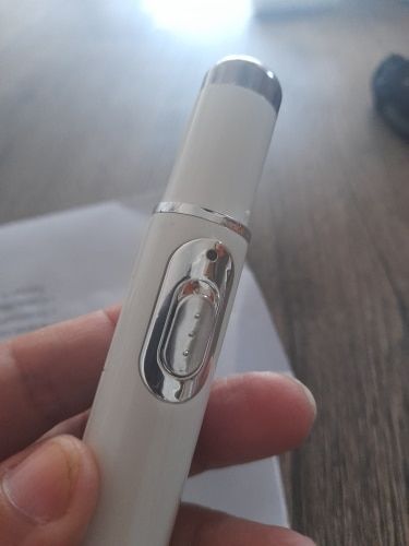 Blue Light Therapy Acne Pen with Scar Repair Cream (15g) photo review