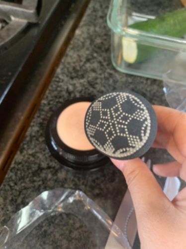 Mushroom Head CC Cushion – Hydrating, Full Coverage & Oil Control (20g) photo review