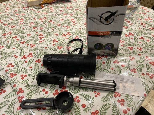10X HD Zoom Universal Smartphone Monocular Telescope with Clip photo review