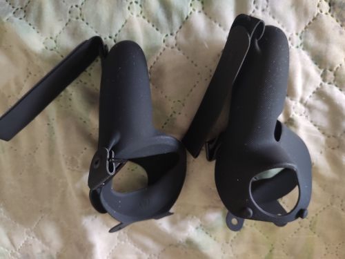 Anti-Throw Touch Controller Grip Covers for Oculus Quest 2 photo review