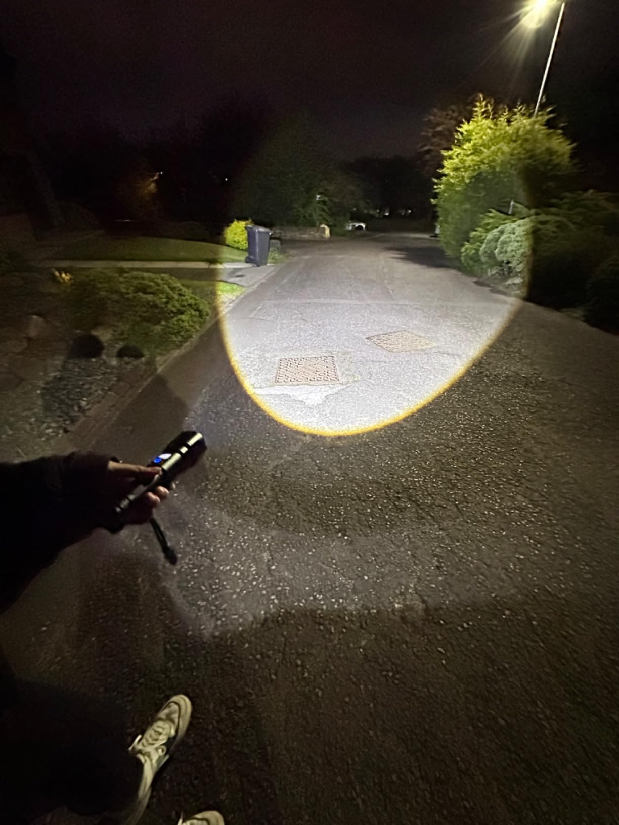 Ultra-Bright Rechargeable LED Flashlight with Zoom & 5 Modes photo review